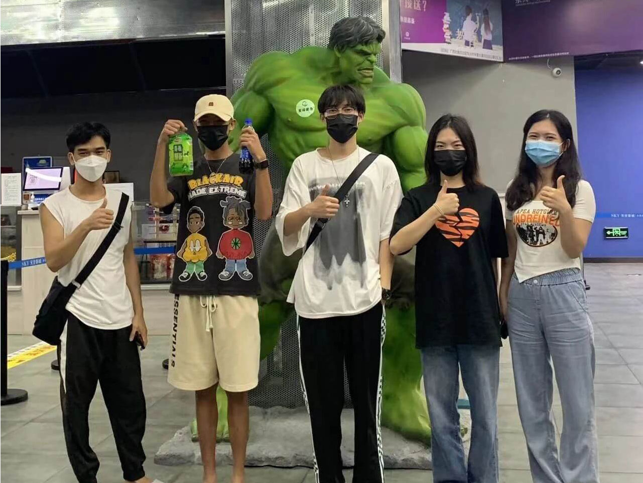 观看电影合照